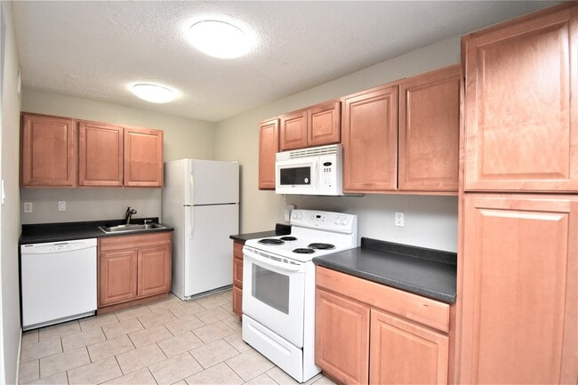 Photo - 909 FM 517 Rd E Unit F