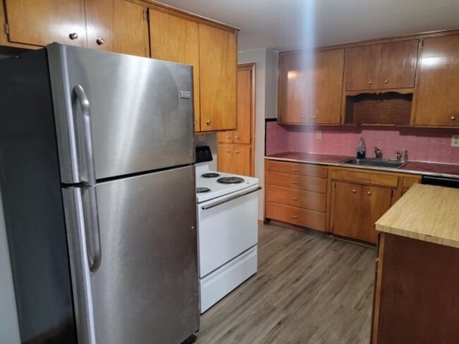 311-315 E Fairview - 311-315 E Fairview Apartment Unit 313