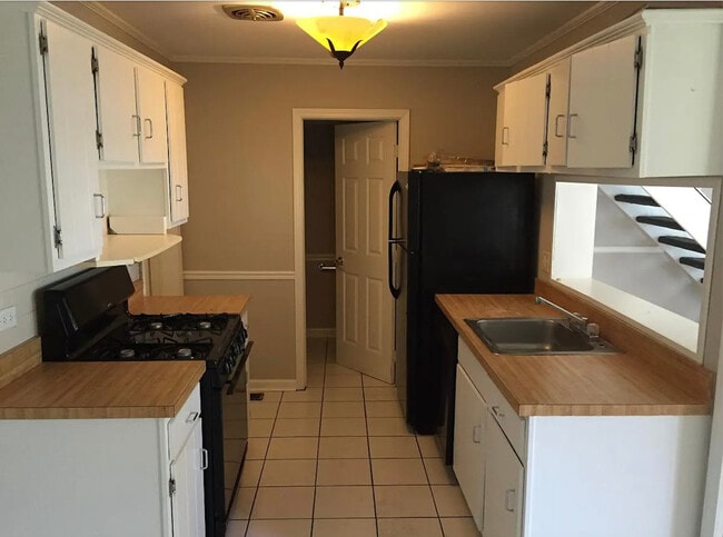 Photo - 206 Sunset Ct