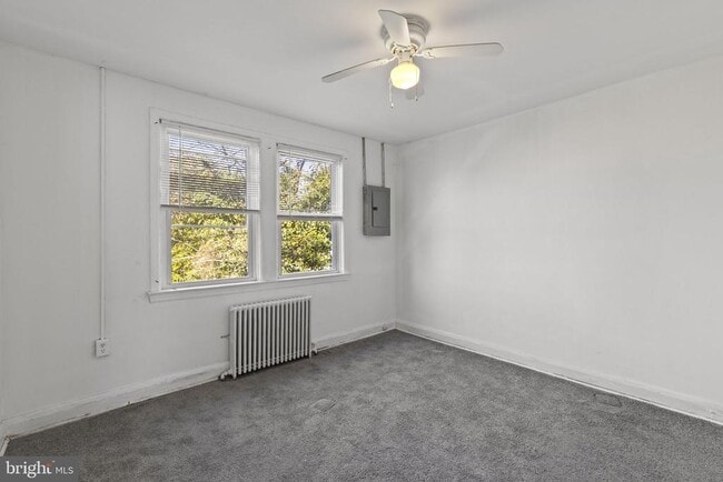 Photo - 5626 Midwood Ave