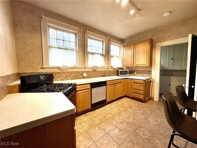 Photo - 607 Copley Rd