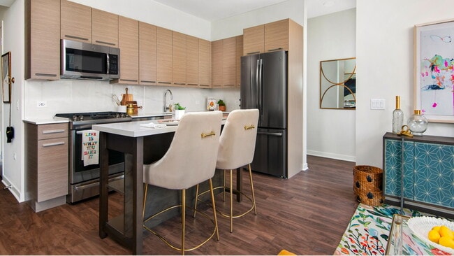 Building Photo - 25 S Halsted St