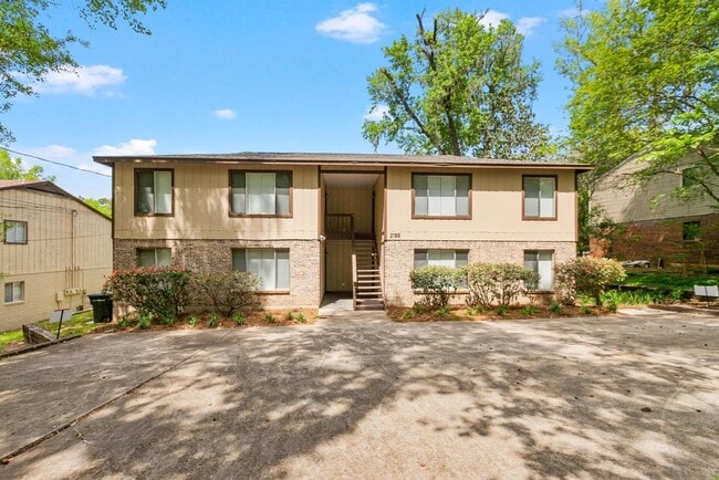 Building Photo - 2188 Claremont Ln