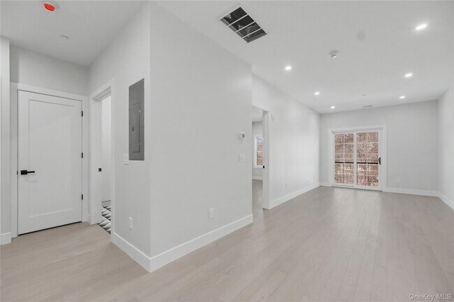 Photo - 10 Market St Unit D