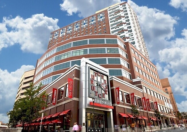 Building Photo - 110 Somerset St Unit 2203 Rental