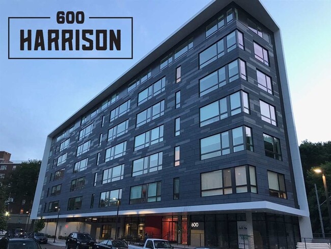 Building Photo - 600 Harrison St Unit 404 Rental