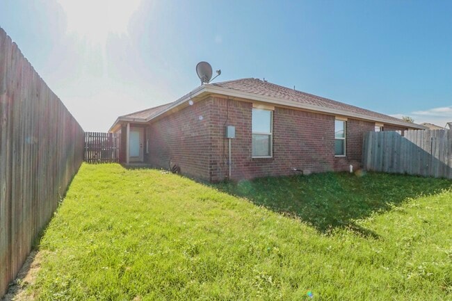 Building Photo - 9806 Avenue W Rental