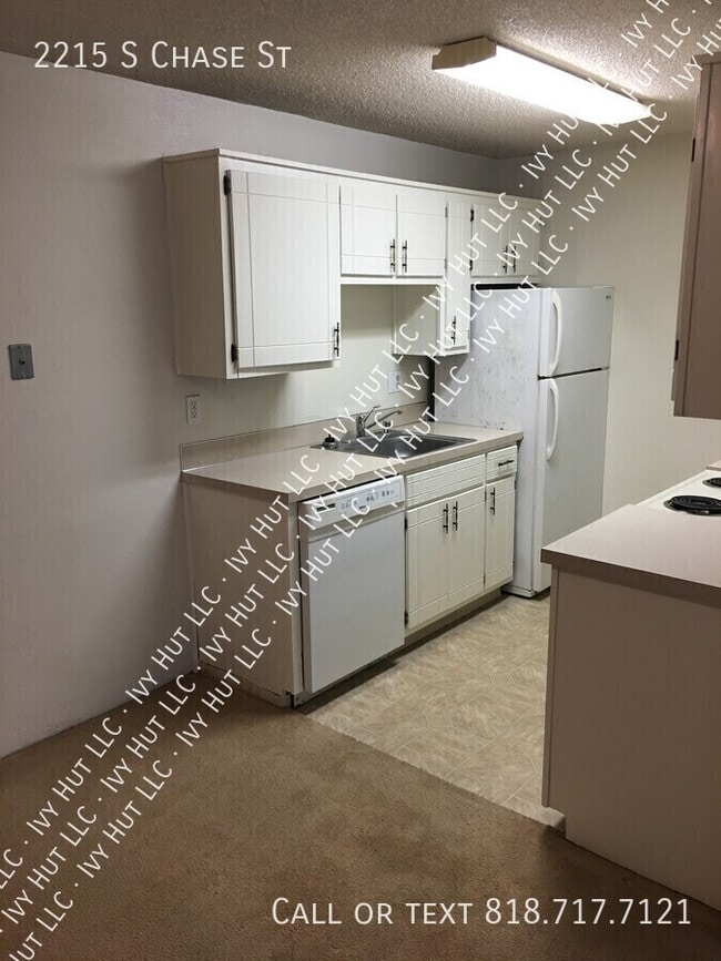 Photo - 2215 S Chase St