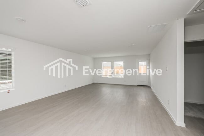 Photo - 1629 Sparrow Hawk Rd