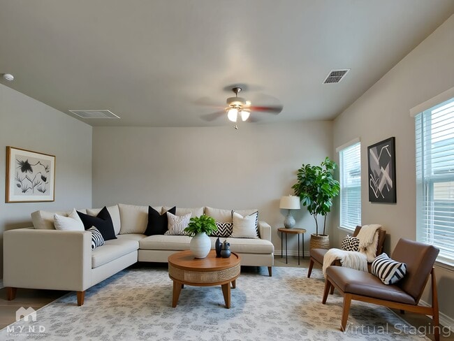 Photo - 4019 Turning Pine Edge