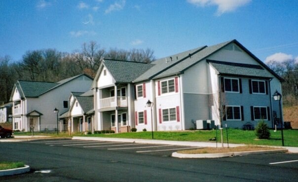 Primary Photo - Apartments at Heatherwoods