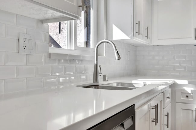 Photo - 1909 Harriman Ln Unit 2