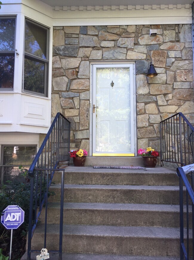 13437 Elevation Ln Townhome Townhome Rental in Herndon VA