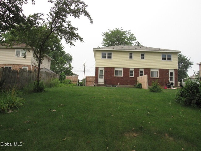 Photo - 34 B Commodore St