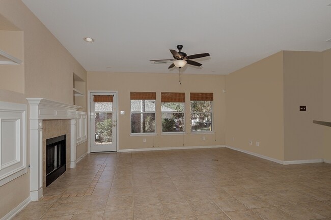 Photo - 78 E Foxbriar Forest Cir