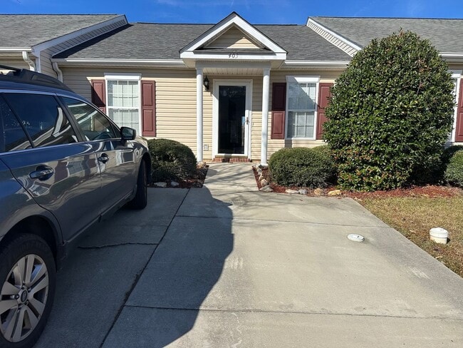 Building Photo - 403 Regency Park Drive