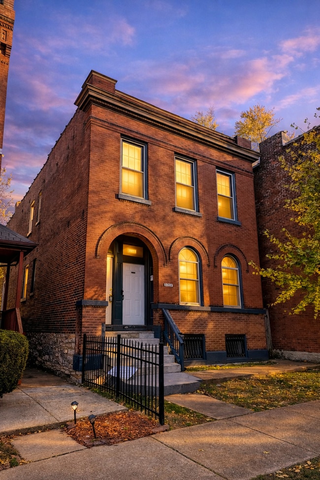 Building Photo - 3324 Illinois Ave Unit 2