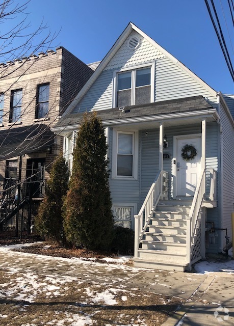 Building Photo - 3942 N Bernard St Rental