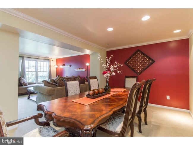 Photo - 293 Carmen Dr