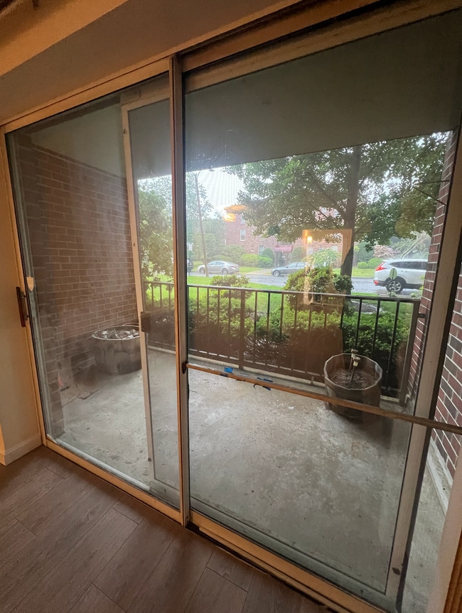 Photo - 50-56 Broadlawn Park Unit 1