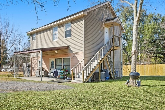 Building Photo - 7357-7352 Brace St