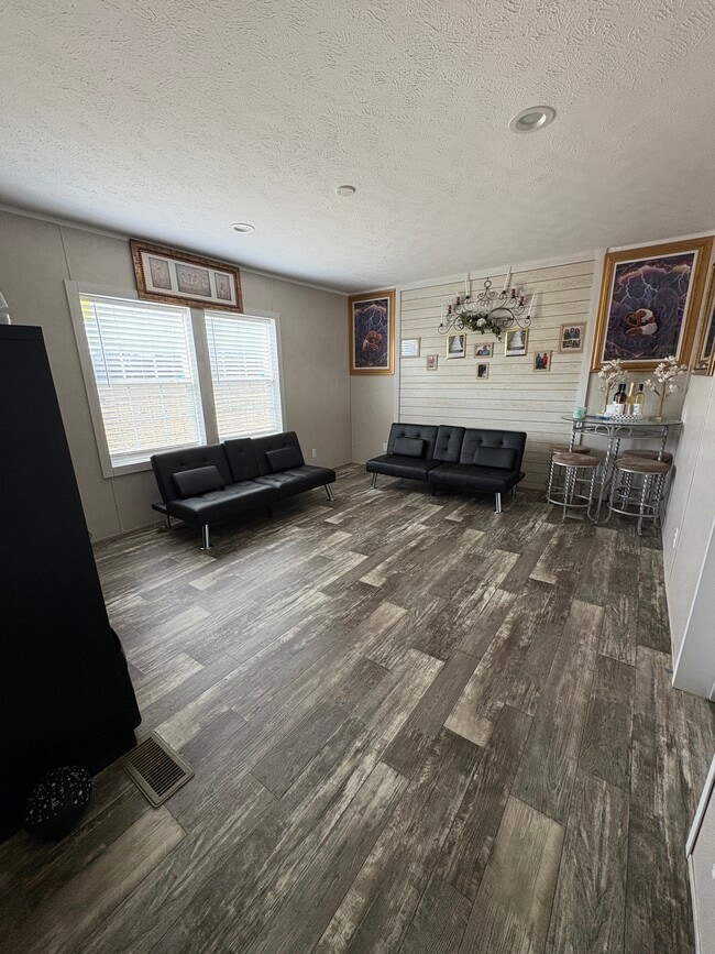 Photo - 8236 Camden Rd