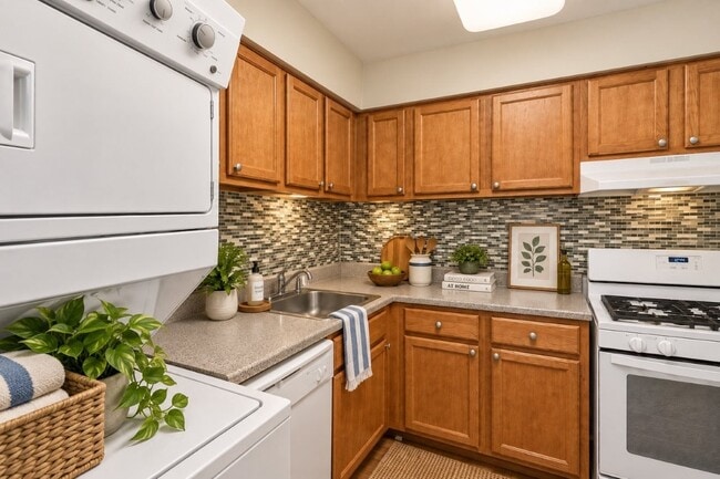 Arbors at Edenbridge Apartments and Townhomes