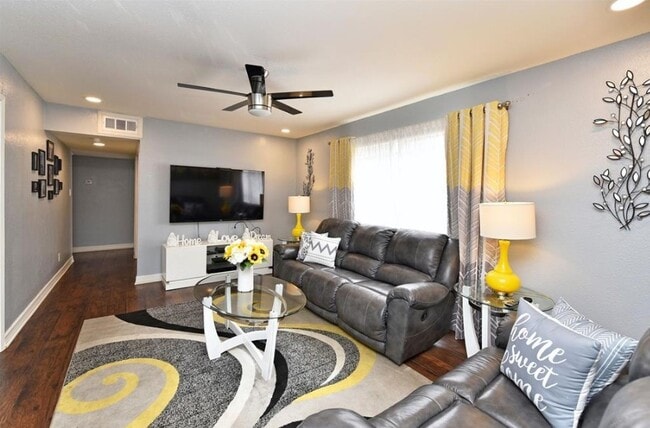 Photo - 6200 W Tidwell Rd Unit 2003