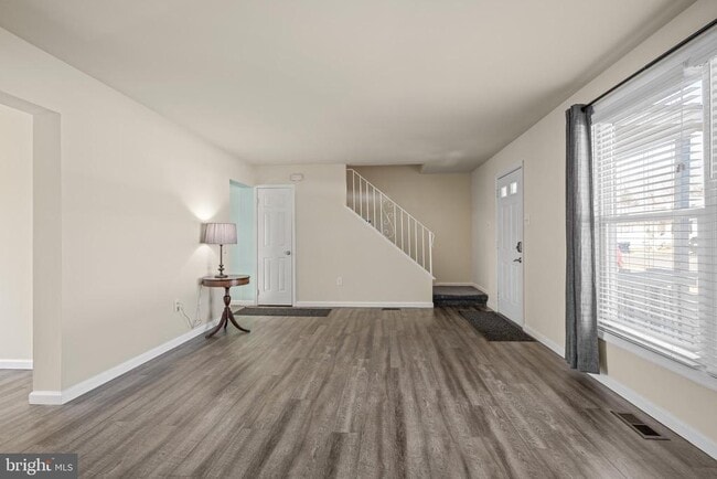 Photo - 143 Curtis Ave