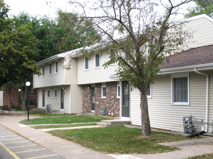 Photo - River Crest Village Apartments
