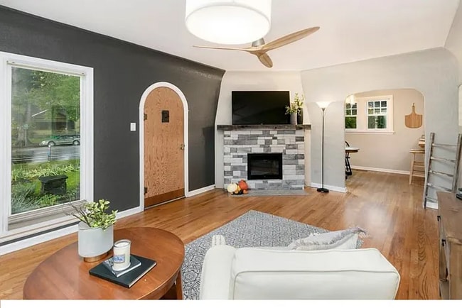 Photo - 917 W Magnolia St