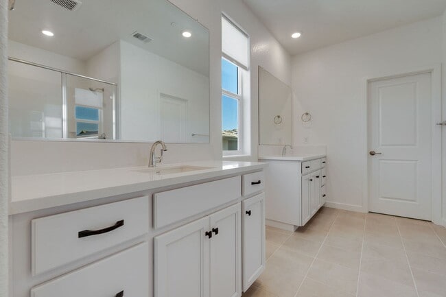 Photo - Never Lived In 4 Bedroom Home for Rent in Folsom Ranch!
