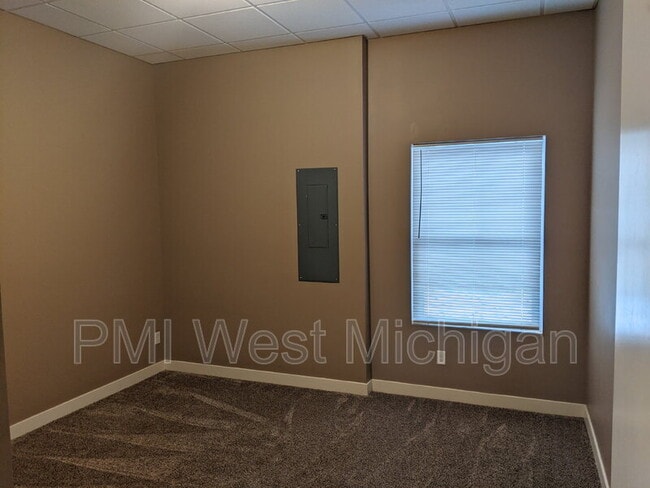 Photo - 620 S Broadway St Unidad 3