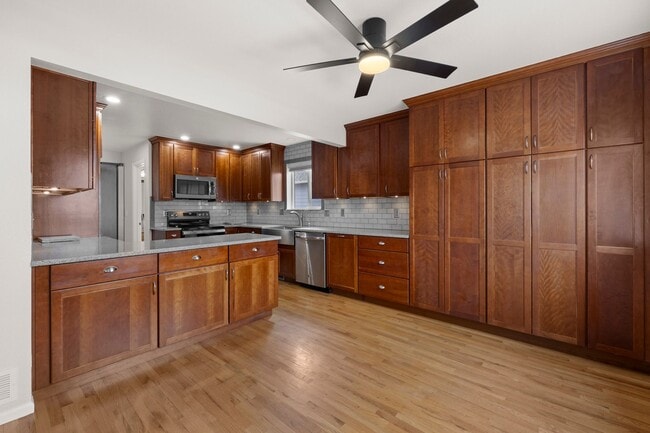 Photo - Move-In Ready 4 Bed, 3.5 Bath Home in Prime Loveland Location!