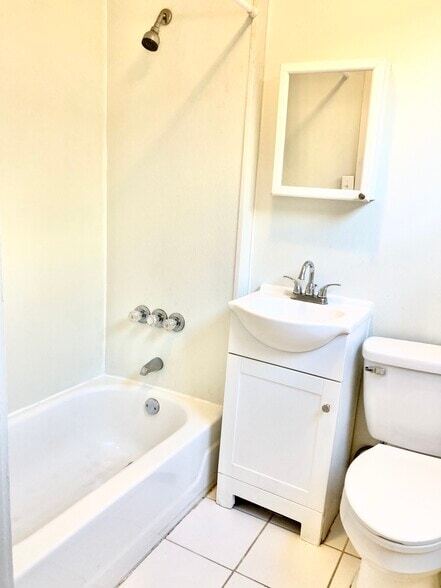 Photo - 5201 Hunter Ave Unit 3