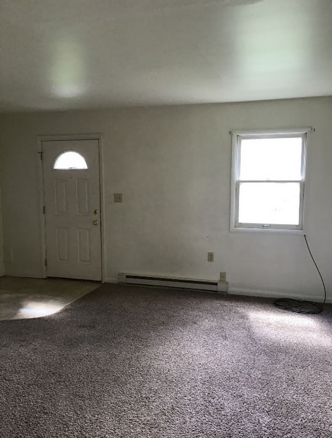 Photo - 3-Bedroom, 1-Bath Duplex on Mountain View Drive