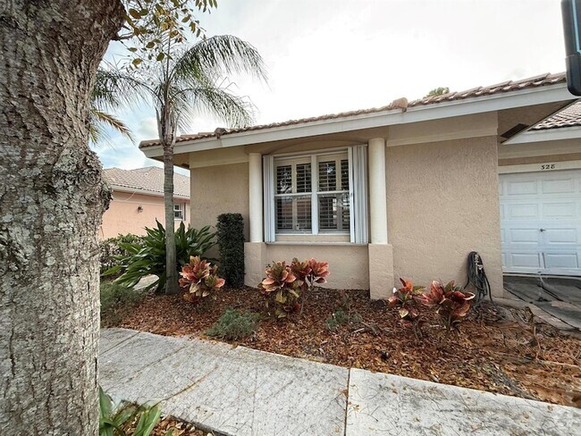 Building Photo - 328 W Coral Trace Cir Rental