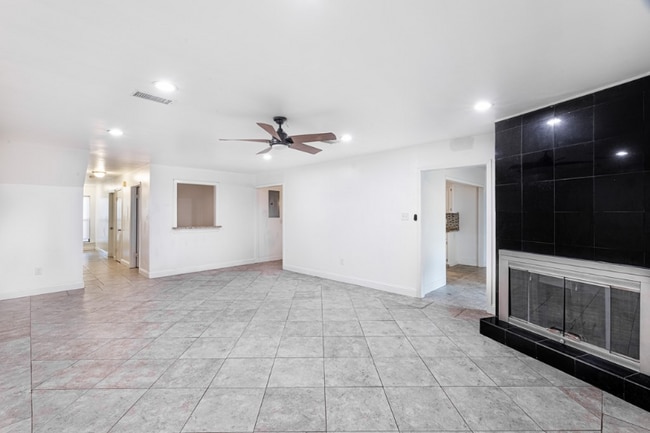 Photo - 106 Westchester St