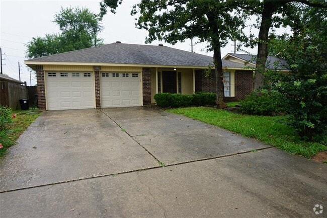 Building Photo - 5022 Fox Hollow Blvd Rental