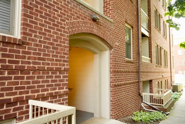 Photo - Venable Court Apartments