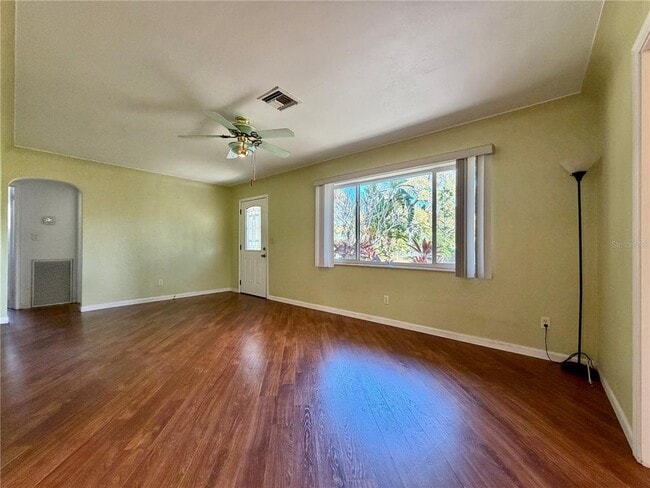 Photo - 3025 50th St S