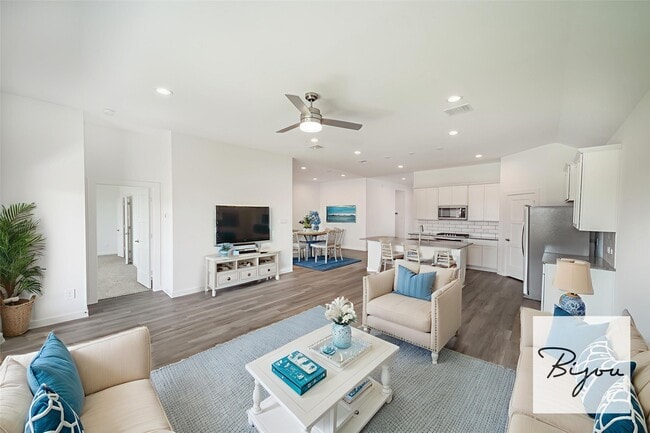 Photo - 1728 Daylight Lk Dr