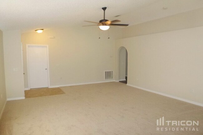 Photo - 3556 Alec Dr