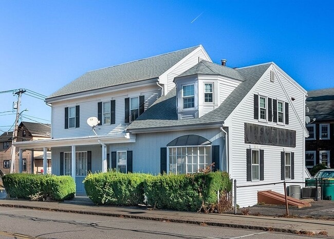 19 Central St