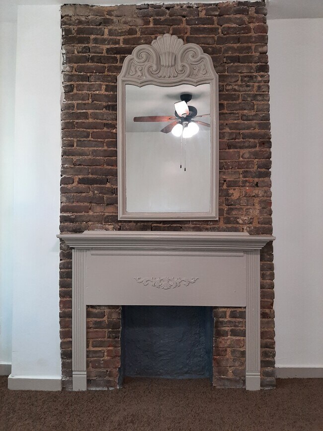 1743 Living Room Mantel - 1743 S 8th St