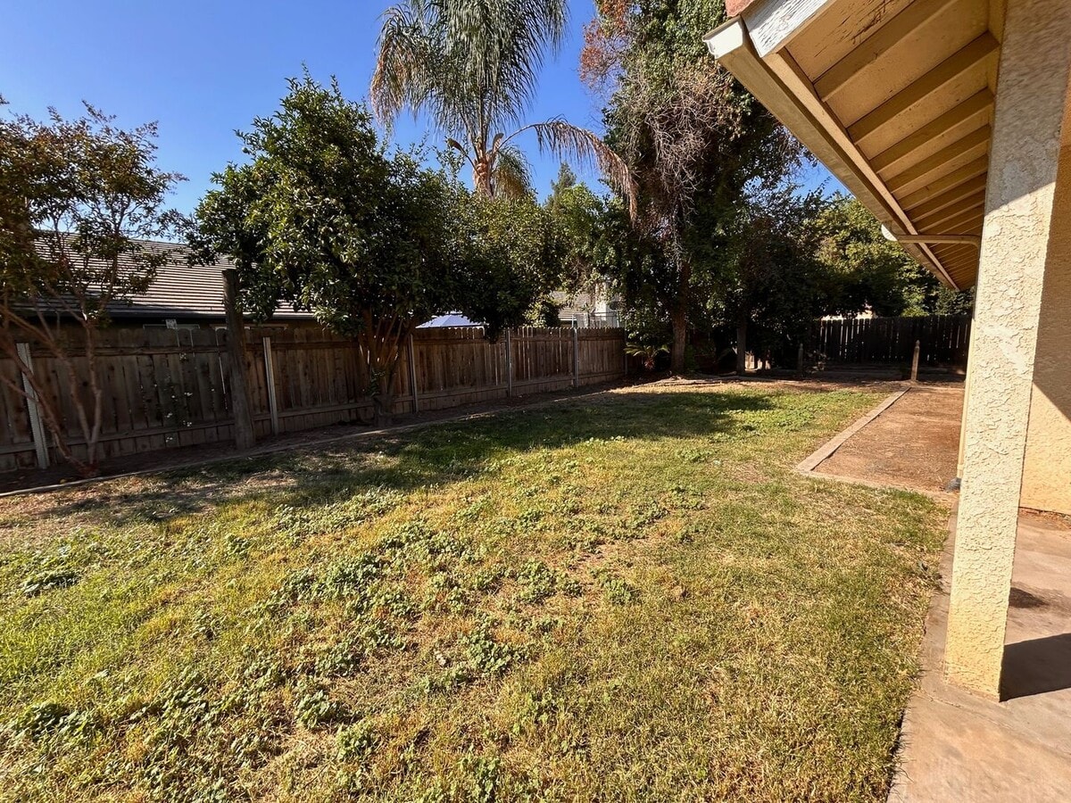 Photo - Nice home for rent in Visalia