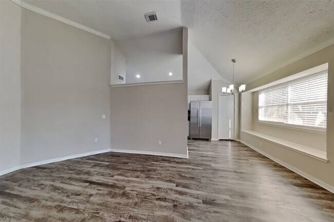 Photo - 2515 Chestnut Cir