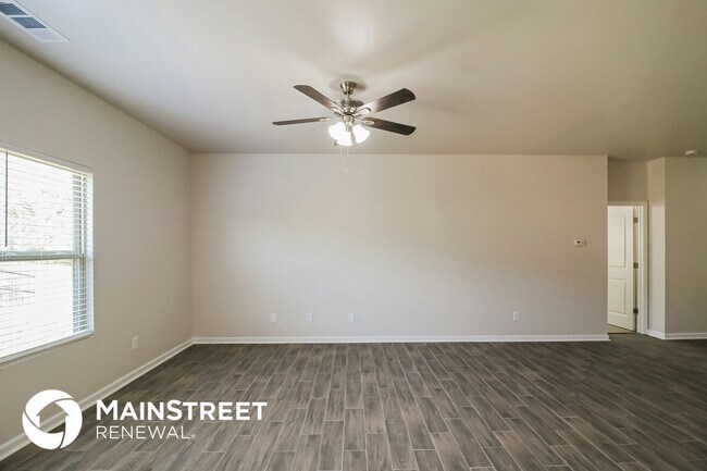 Photo - 6037 Heisler St