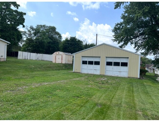 Photo - 861 Cabot Dr
