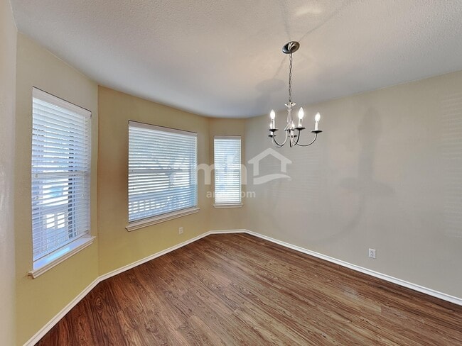 Photo - 224 Tolcarne Dr